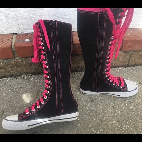 Sneakers - Picture 5 of 7